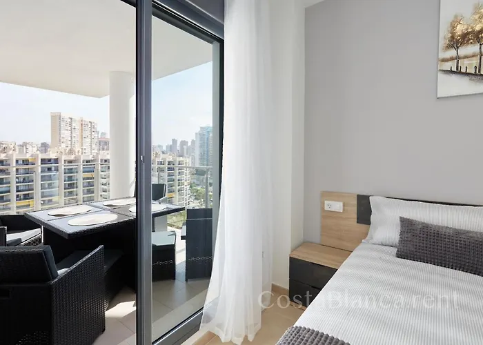 Luxury, Newly Renovated 1-bedroom By The Apartament Benidorm