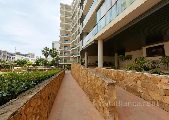 Luxury, Newly Renovated 1-bedroom By The Apartament Benidorm